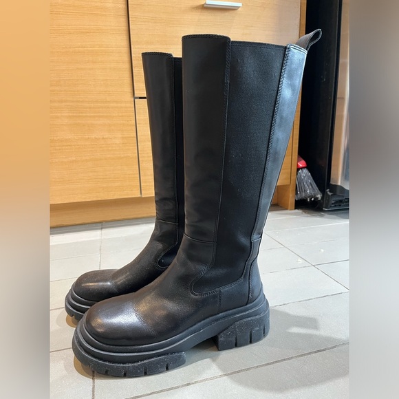 ASH Chucky Sole boots - Picture 1 of 3